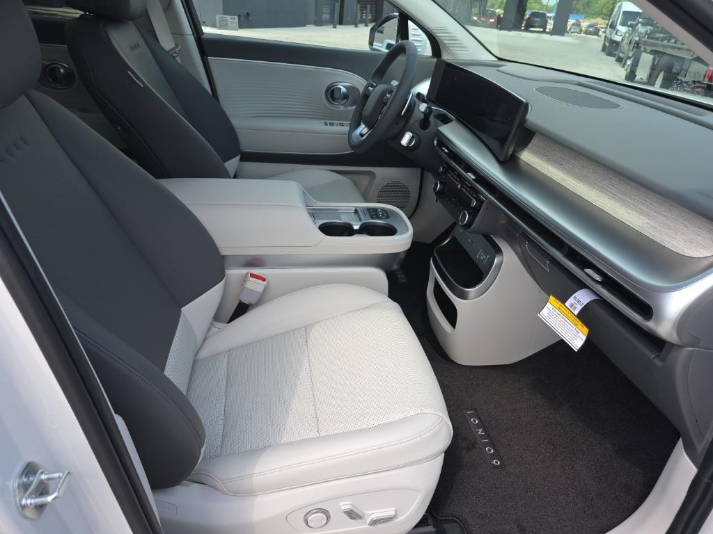 new 2026 Hyundai IONIQ 9 car, priced at $59,111