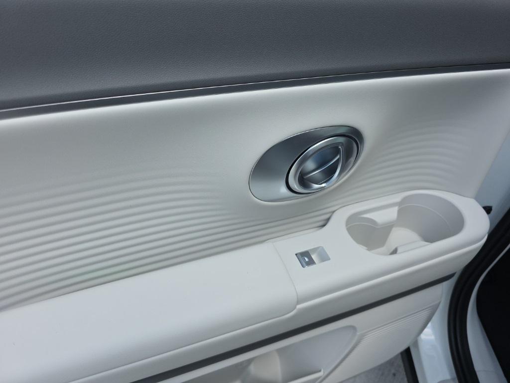 new 2026 Hyundai IONIQ 9 car, priced at $59,111