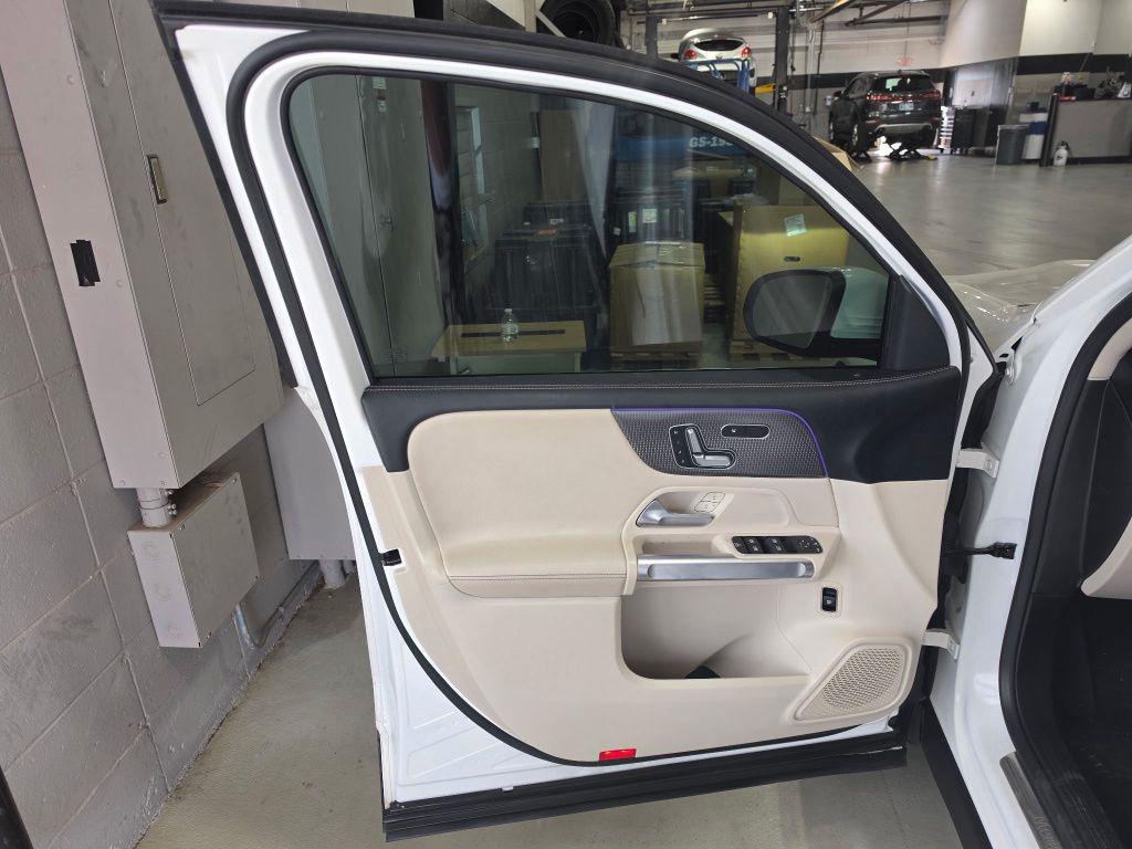 used 2020 Mercedes-Benz GLB 250 car, priced at $17,548