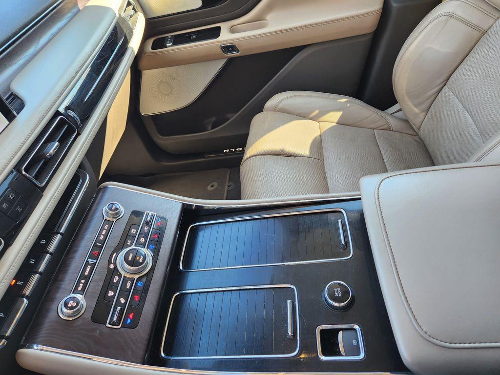 used 2022 Lincoln Aviator car, priced at $38,494