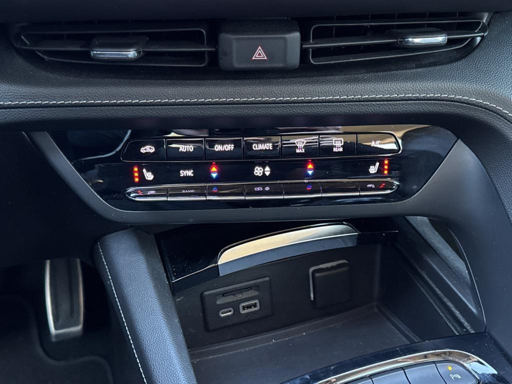 used 2022 Buick Envision car, priced at $23,910