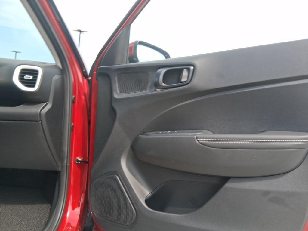 new 2025 Hyundai Venue car, priced at $22,907