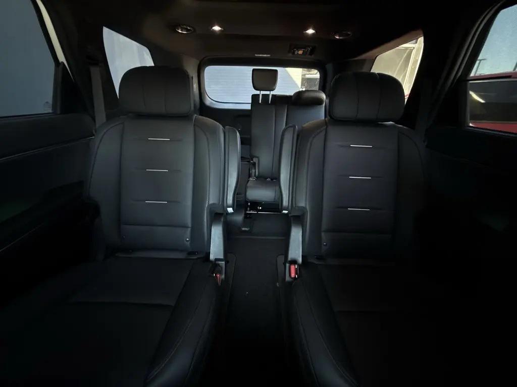 new 2026 Hyundai Palisade Hybrid car, priced at $55,877