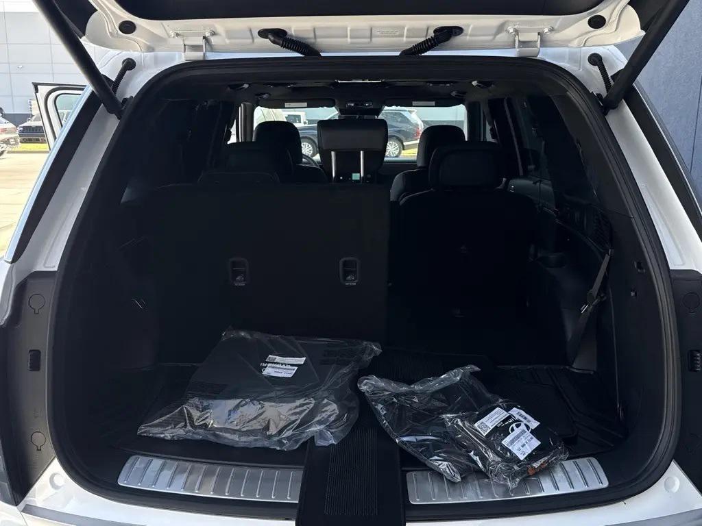 new 2026 Hyundai Palisade Hybrid car, priced at $55,877