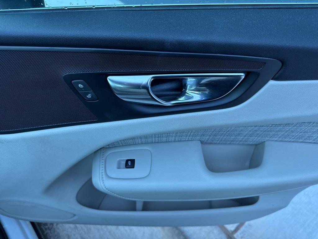used 2022 Volvo XC60 car, priced at $22,500