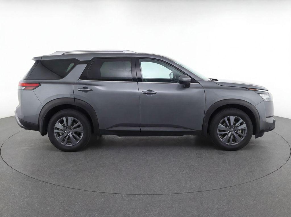 used 2022 Nissan Pathfinder car, priced at $23,433