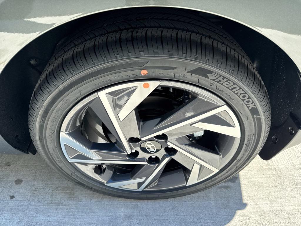 new 2026 Hyundai Elantra car, priced at $27,775