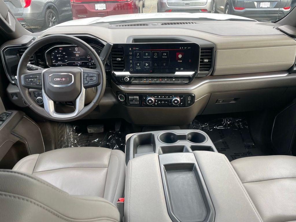 used 2025 GMC Sierra 1500 car, priced at $42,800