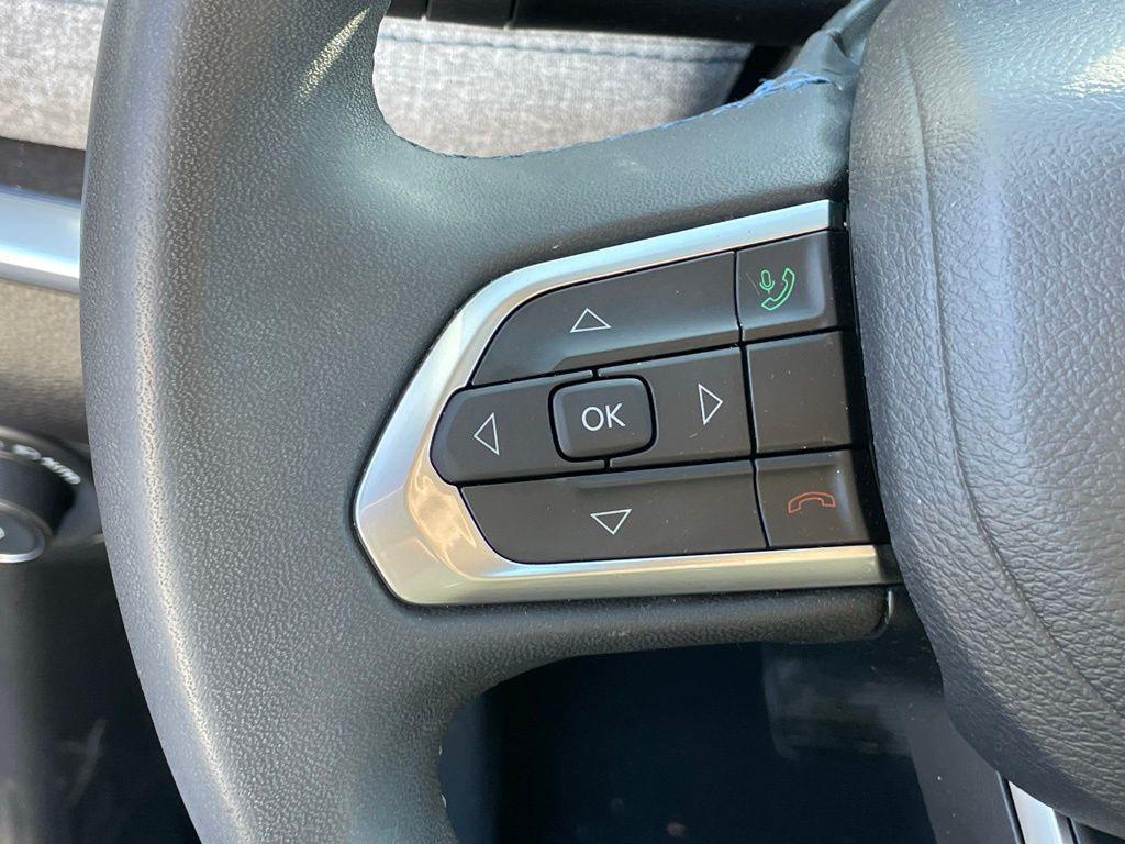 used 2022 Jeep Compass car, priced at $18,495