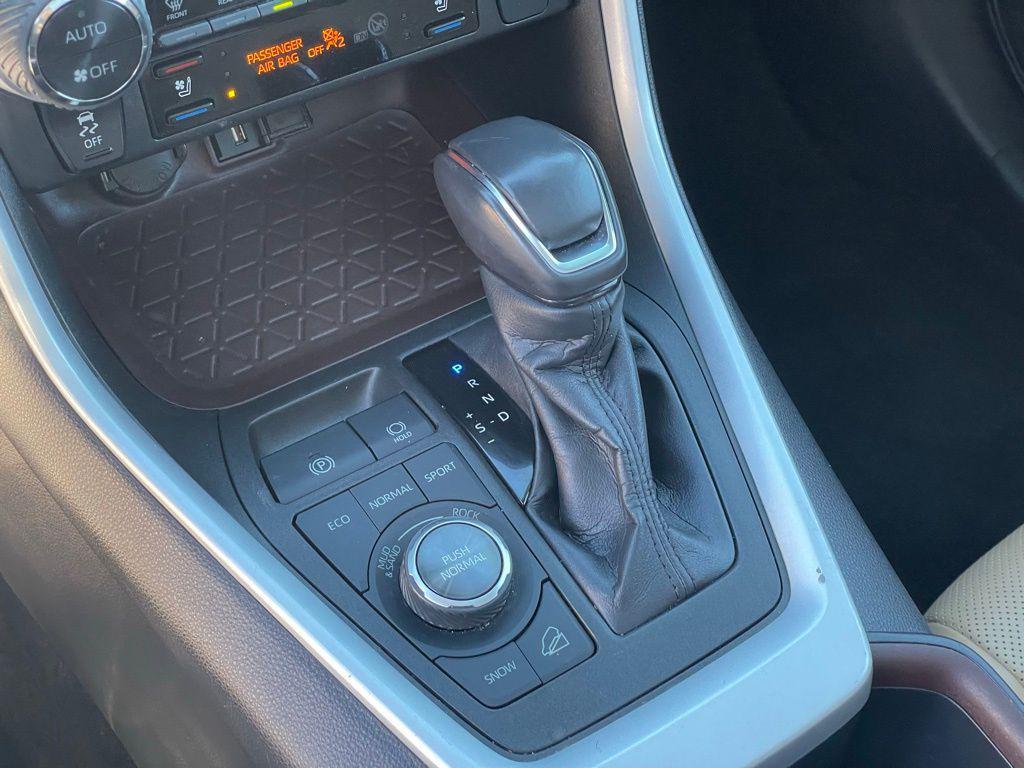 used 2022 Toyota RAV4 car, priced at $29,289