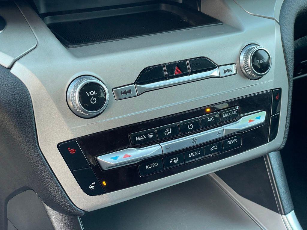used 2022 Ford Explorer car, priced at $31,460