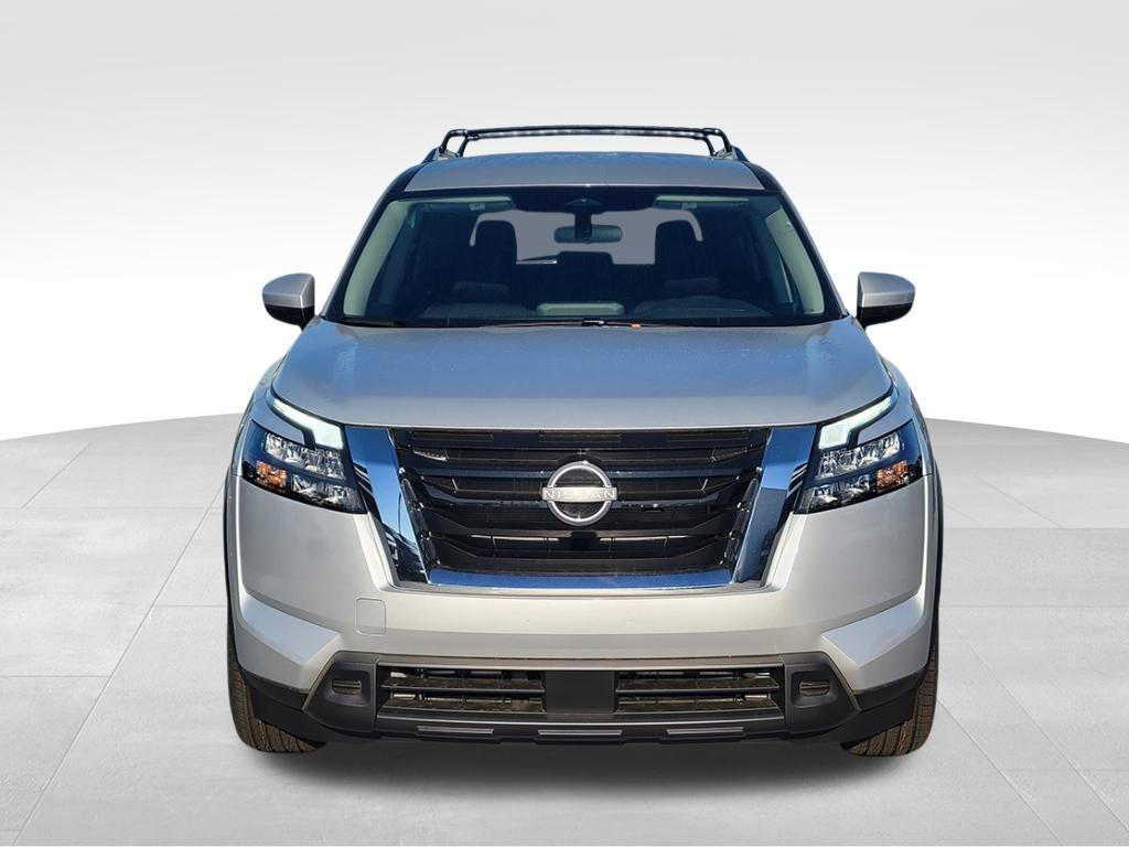 new 2025 Nissan Pathfinder car, priced at $35,180