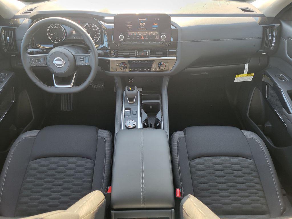 new 2025 Nissan Pathfinder car, priced at $35,180