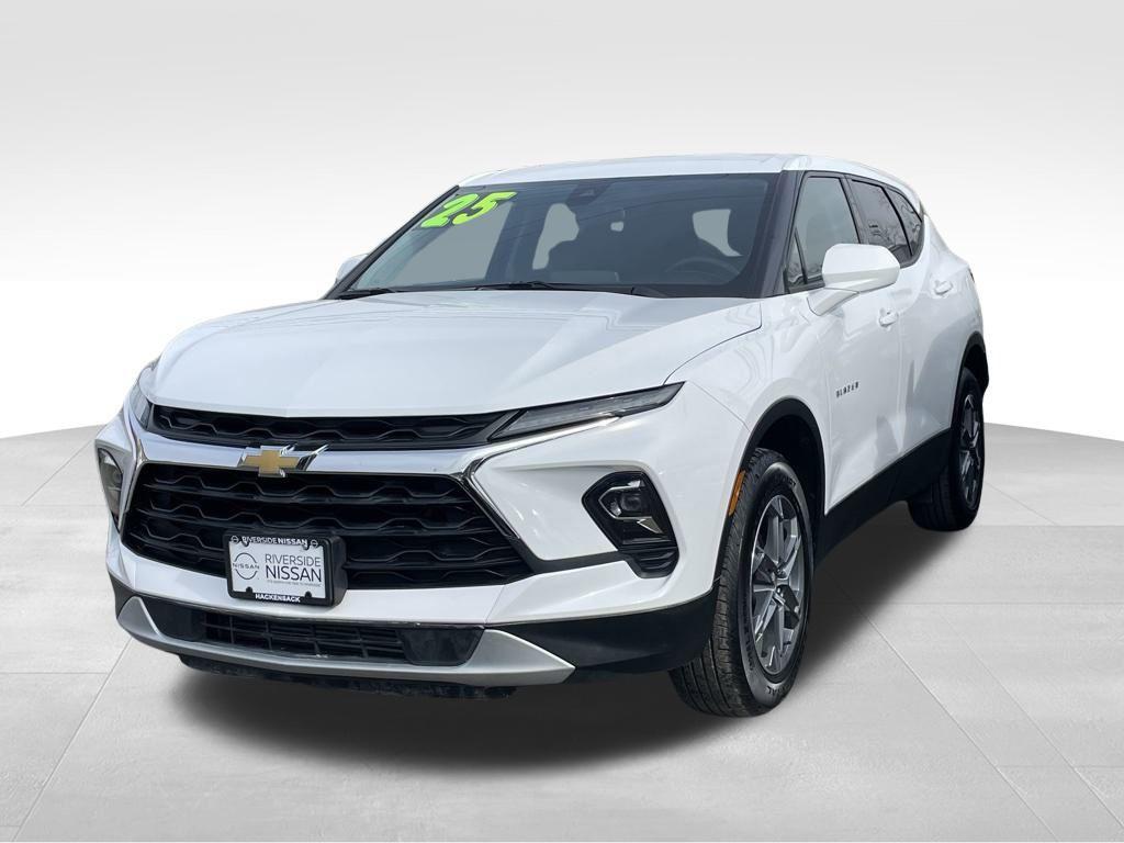used 2025 Chevrolet Blazer car, priced at $25,194