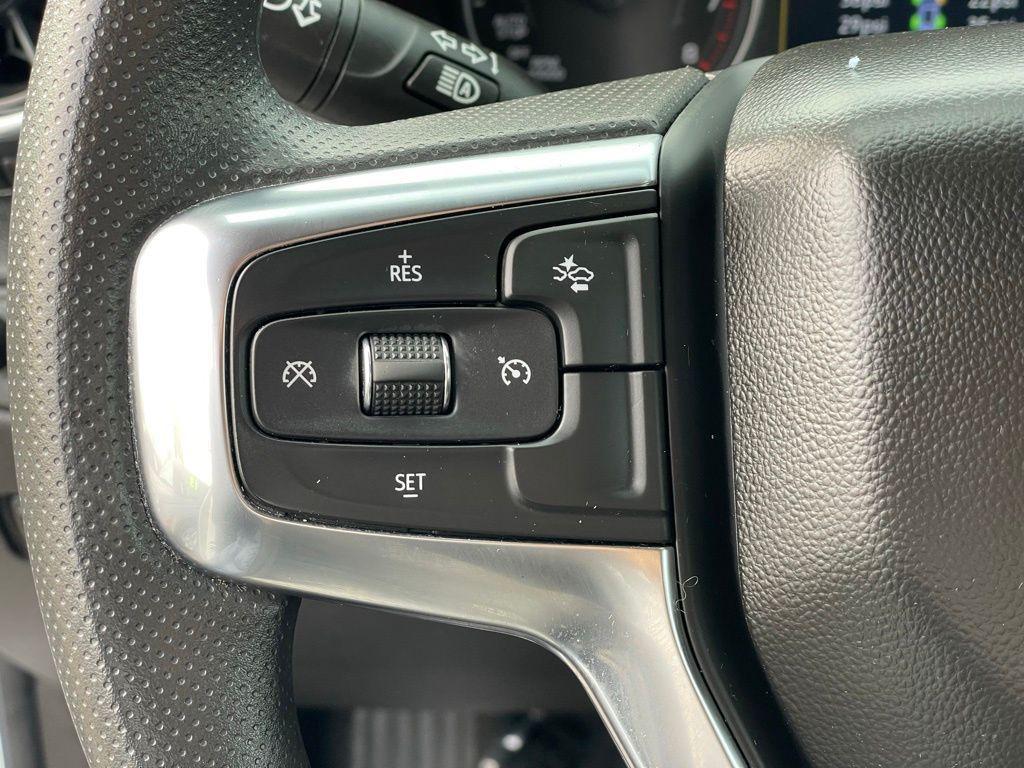 used 2025 Chevrolet Blazer car, priced at $25,194