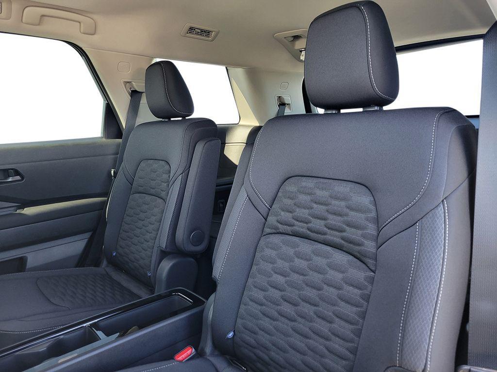 new 2025 Nissan Pathfinder car, priced at $37,730