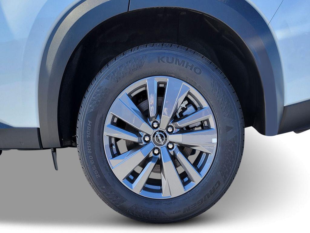 new 2025 Nissan Pathfinder car, priced at $37,730