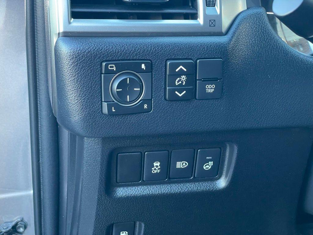 used 2022 Lexus GX 460 car, priced at $42,913