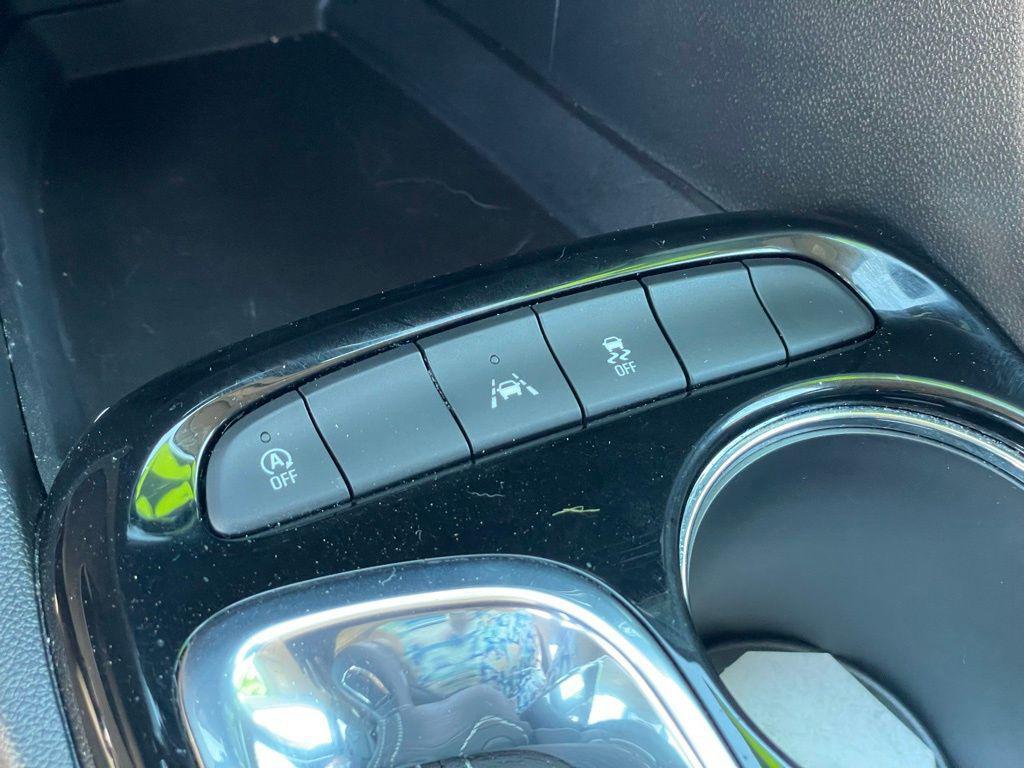 used 2022 Buick Encore GX car, priced at $20,000