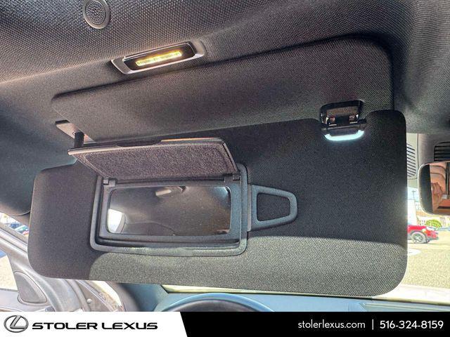 Mercedes-Benz S-Class view 40