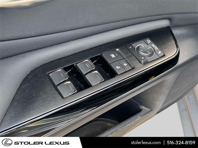 used 2024 Lexus ES 350 car, priced at $42,400