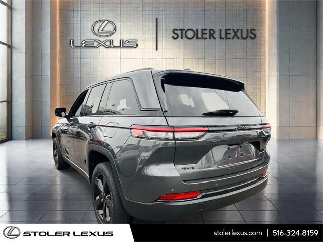 used 2022 Jeep Grand Cherokee car, priced at $26,900