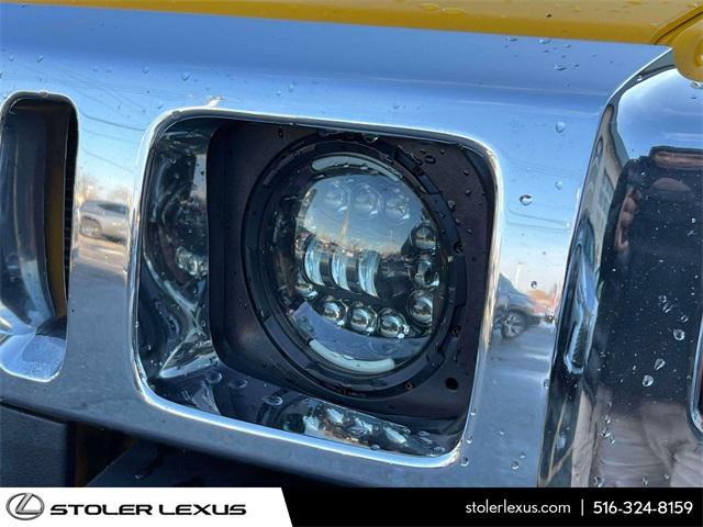 used 2003 Hummer H2 car, priced at $13,999