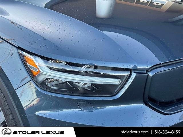 used 2022 Volvo XC40 Recharge Pure Electric car, priced at $25,500