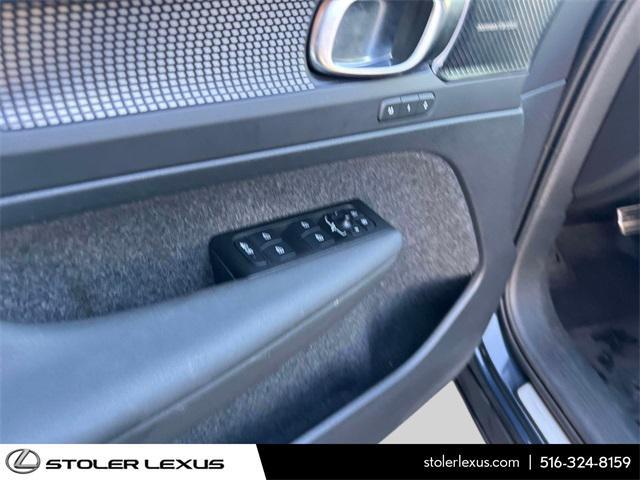 used 2022 Volvo XC40 Recharge Pure Electric car, priced at $25,500