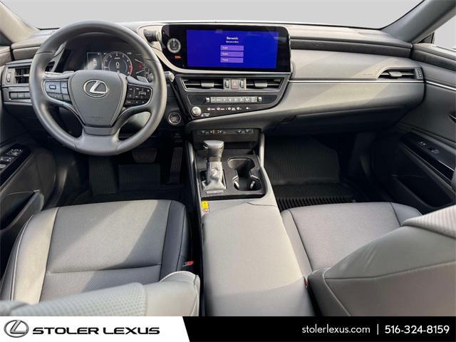 used 2025 Lexus ES 350 car, priced at $42,500