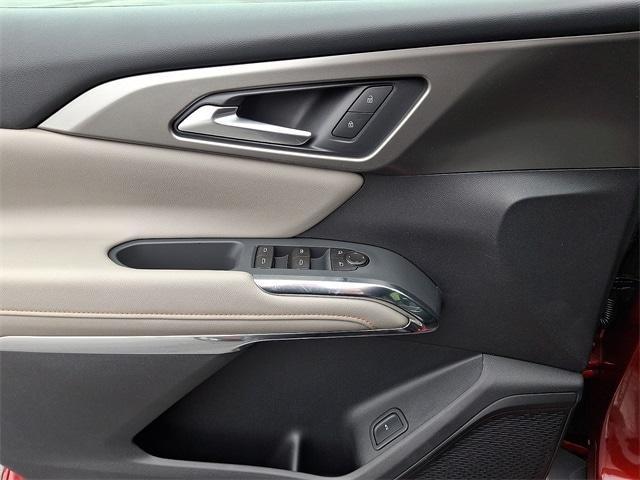 new 2026 Chevrolet Traverse car, priced at $43,551