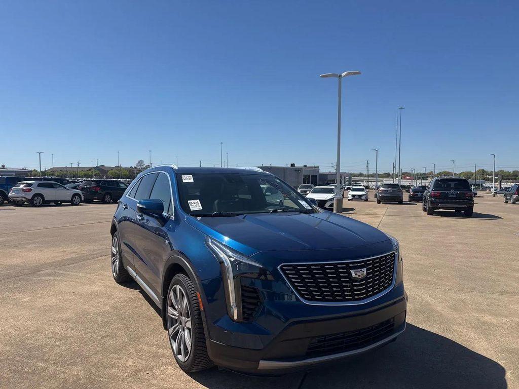 used 2019 Cadillac XT4 car, priced at $17,526