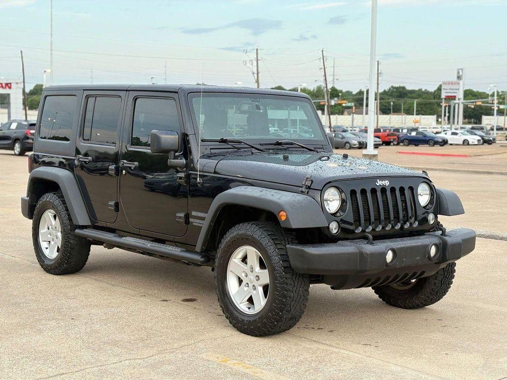used 2015 Jeep Wrangler Unlimited car, priced at $17,337