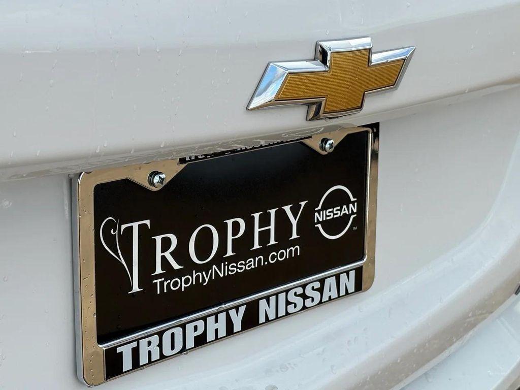 used 2022 Chevrolet Equinox car, priced at $17,491