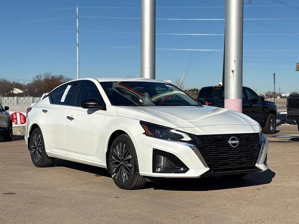 new 2025 Nissan Altima car, priced at $25,560
