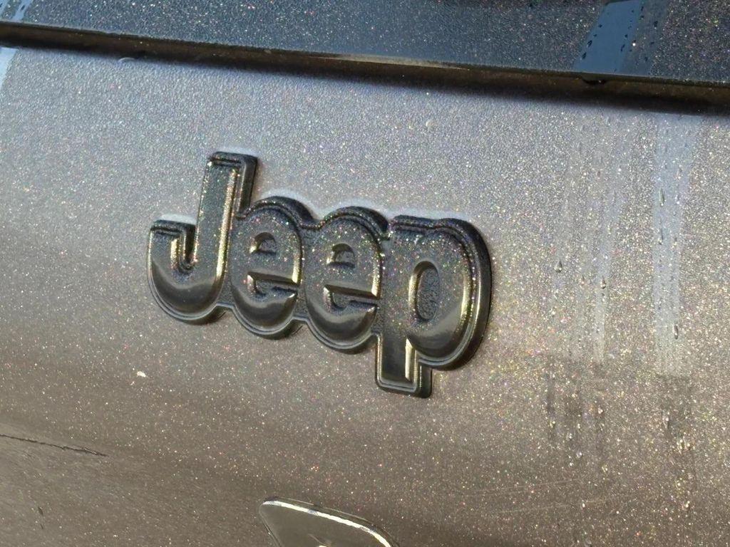 used 2018 Jeep Cherokee car, priced at $12,999