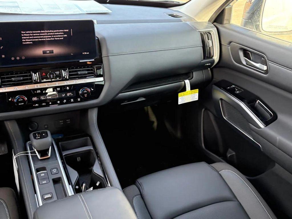 new 2026 Nissan Pathfinder car, priced at $39,015