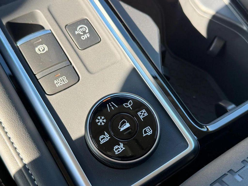 new 2026 Nissan Pathfinder car, priced at $36,188