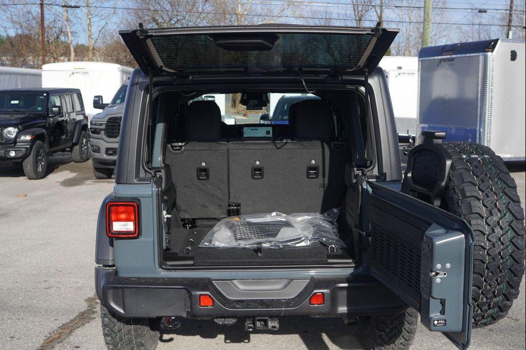 new 2026 Jeep Wrangler car, priced at $48,375