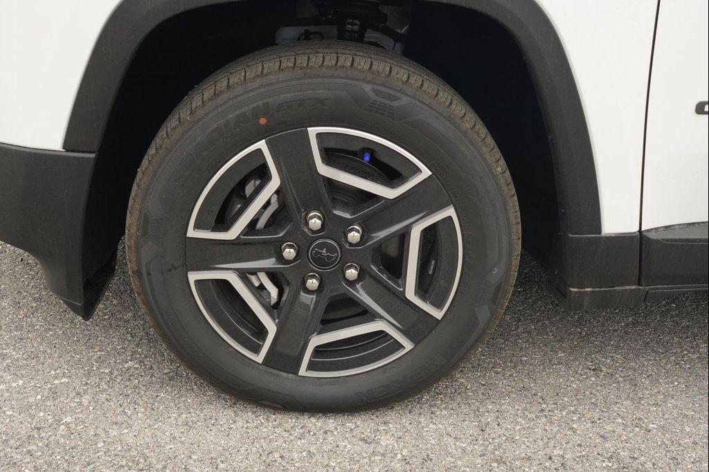 new 2026 Jeep Cherokee car, priced at $35,411