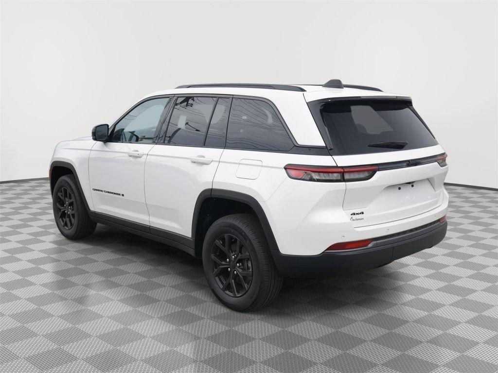 new 2026 Jeep Grand Cherokee car, priced at $37,900
