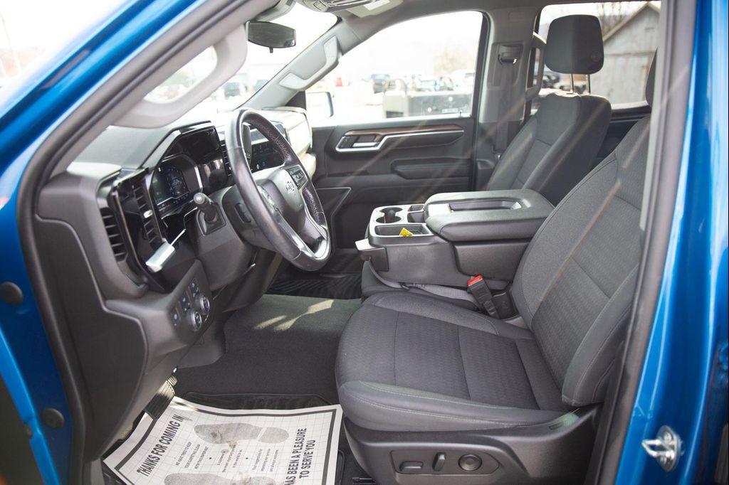 used 2022 Chevrolet Silverado 1500 car, priced at $35,555