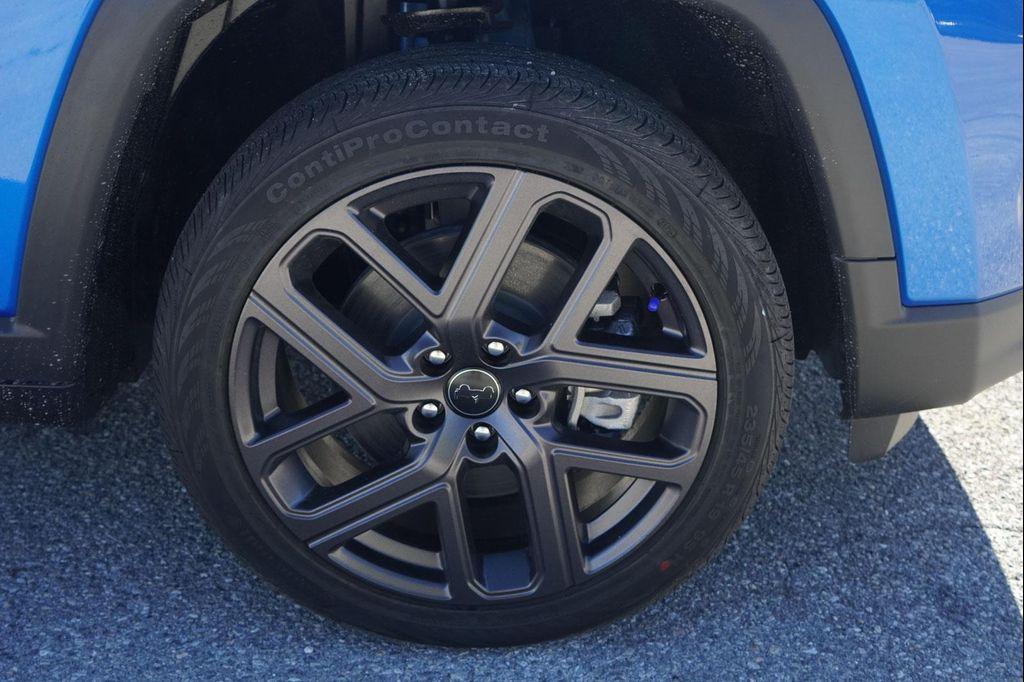 new 2026 Jeep Compass car, priced at $33,645
