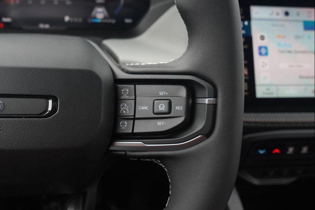 new 2026 Jeep Cherokee car, priced at $39,814