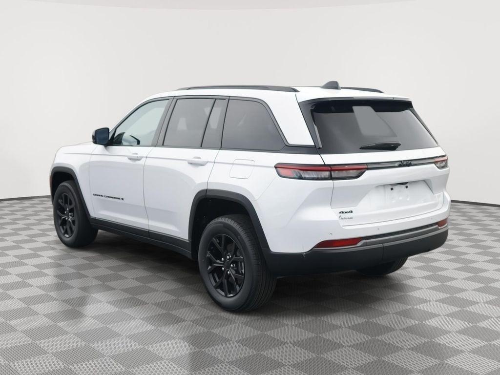 new 2026 Jeep Grand Cherokee car, priced at $37,900