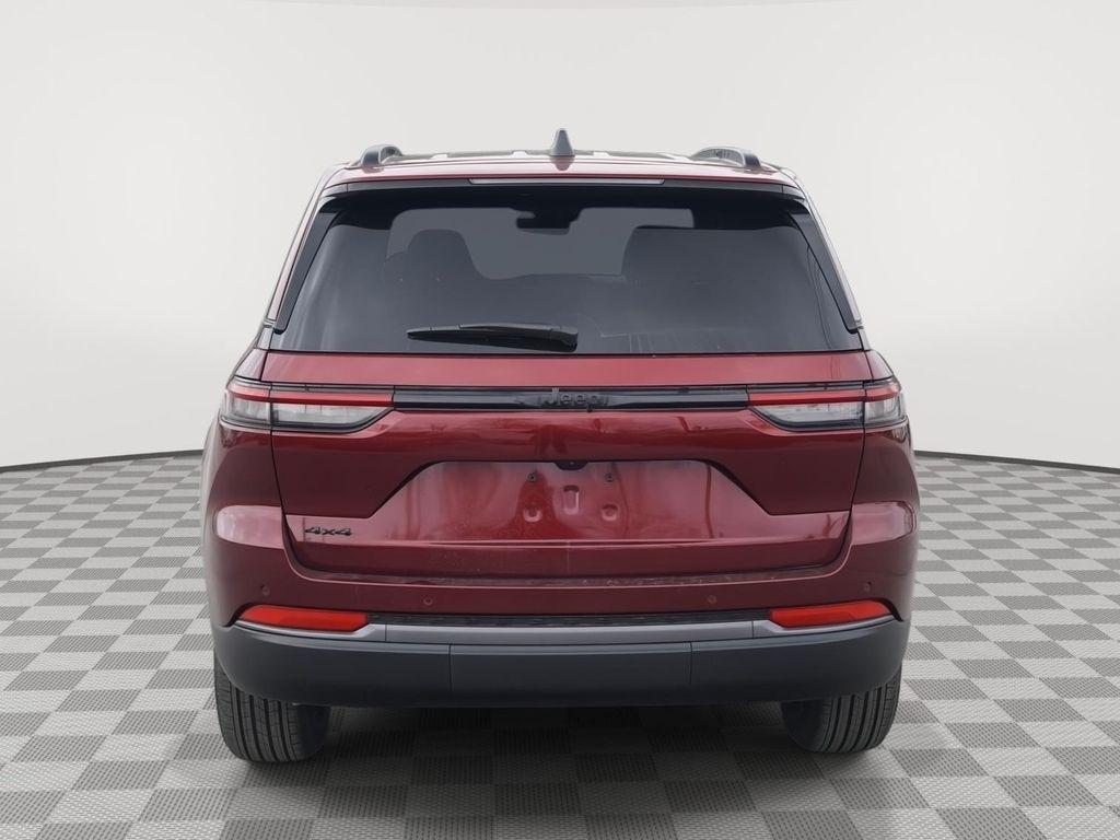 new 2026 Jeep Grand Cherokee car, priced at $37,900