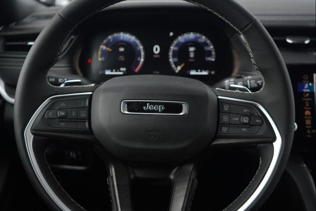 new 2026 Jeep Grand Cherokee car, priced at $37,900