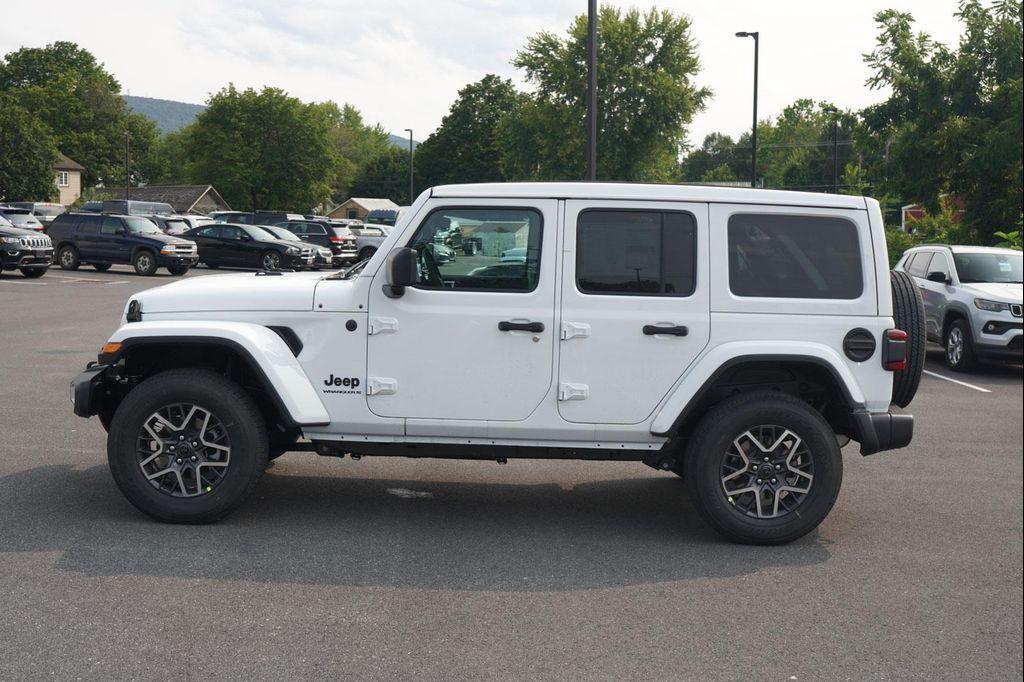 new 2025 Jeep Wrangler car, priced at $47,515