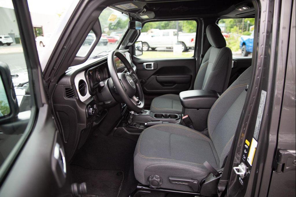 used 2024 Jeep Gladiator car, priced at $34,200