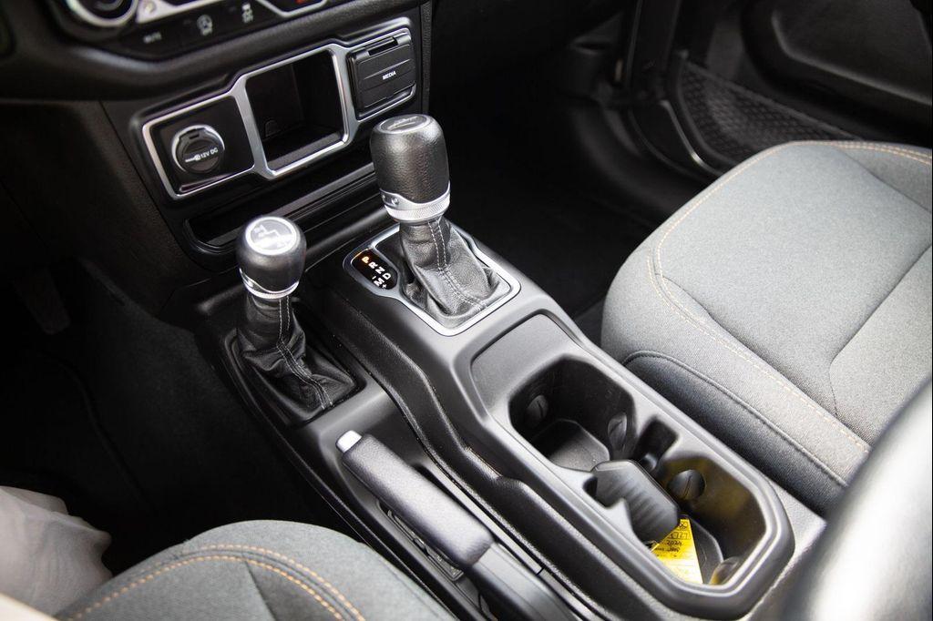 used 2024 Jeep Gladiator car, priced at $34,200